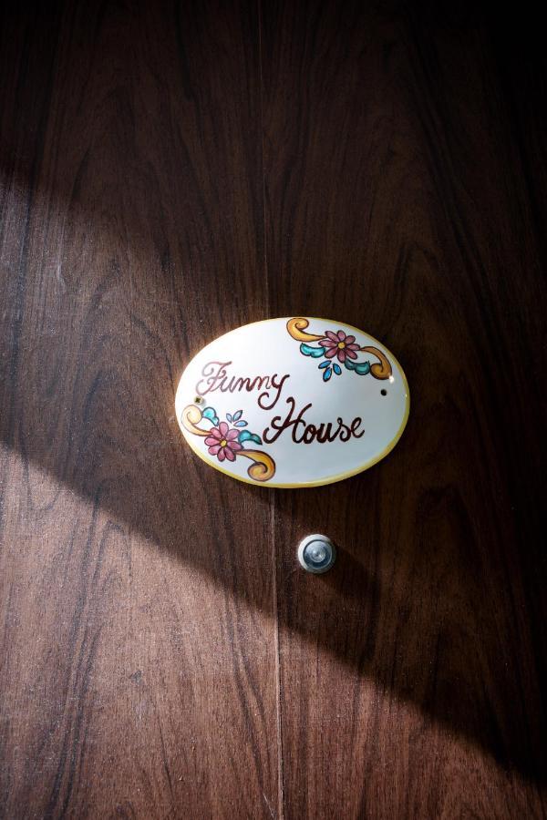 Casa Vacanze Funny House Consalvo 나폴리 외부 사진